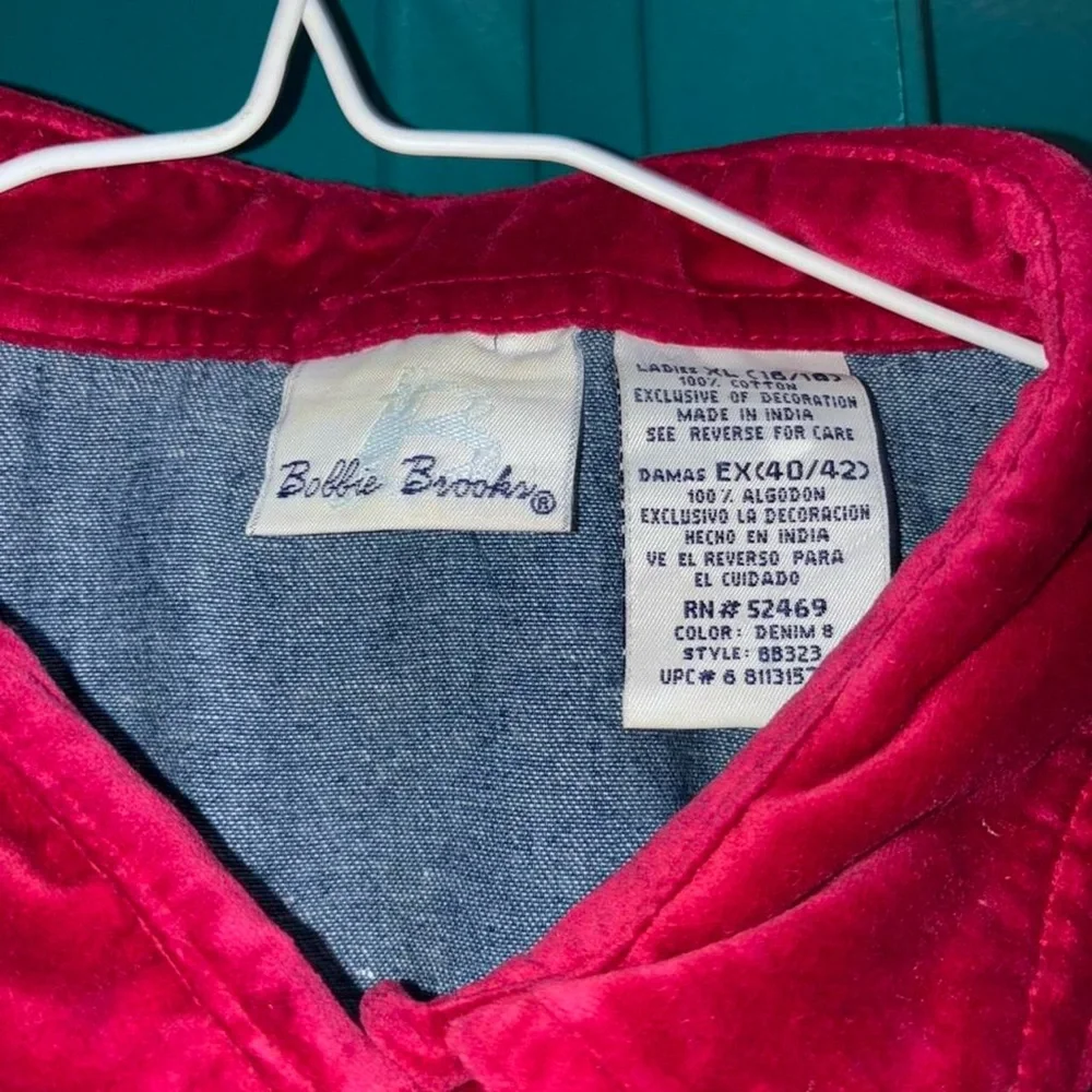 Women’s Holiday Denim Shirt with Gingerbread House Embroidery